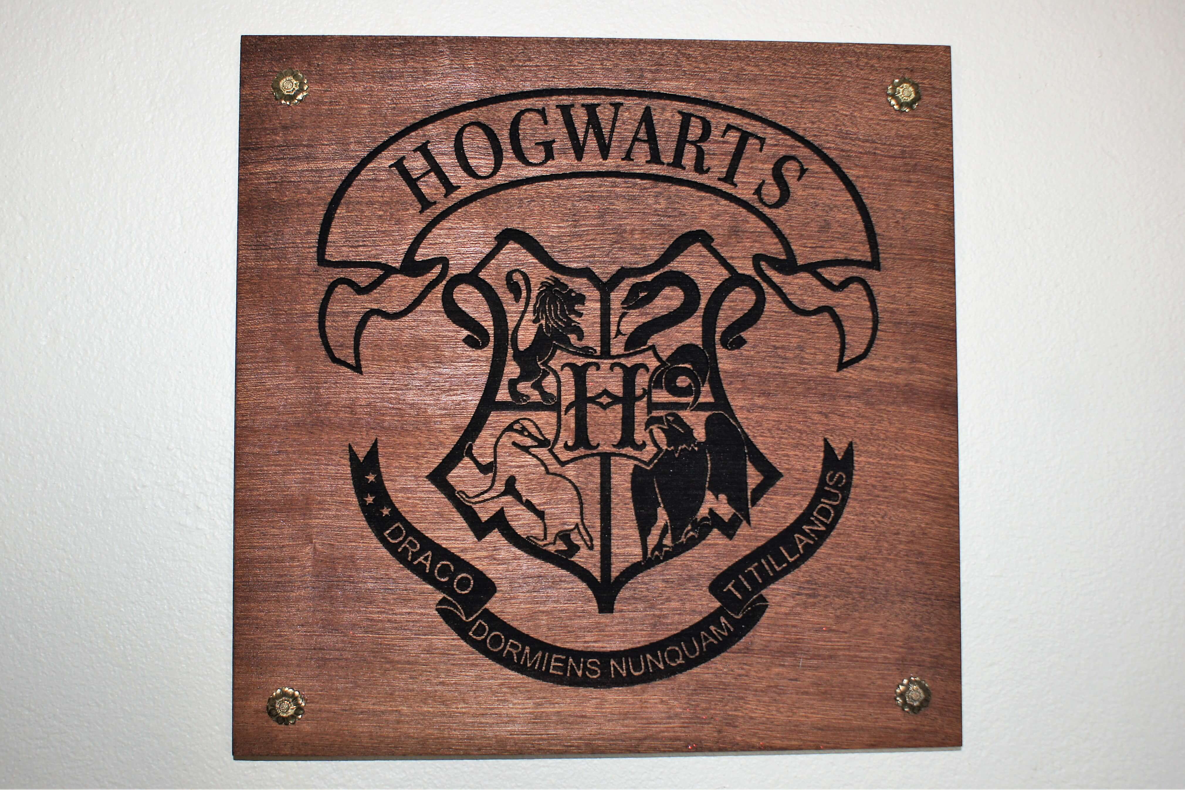 Laser engraved mahogony wood harry potter hogwarts logo